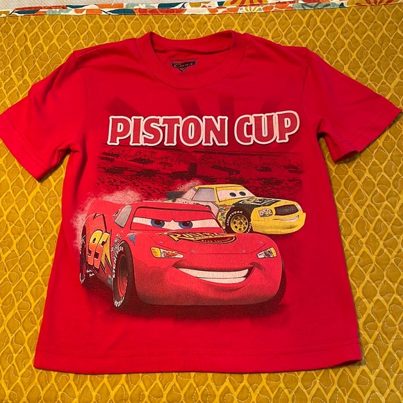⭐️$2 add-on item. Cars movie Lightning McQueen t shirt size 5/6